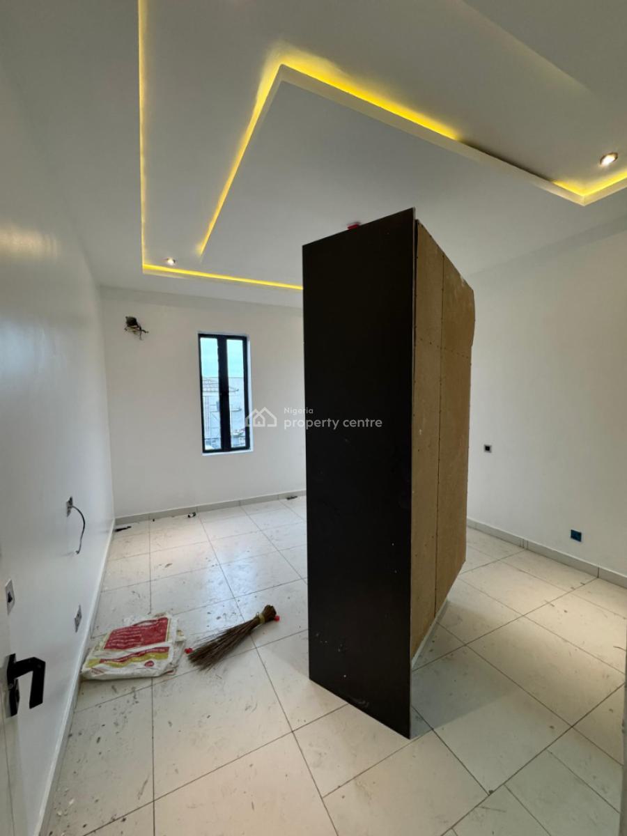 Well Maintained Spacious 1 Bedroom Flat Apartment, Lekki Phase 1 Proper, Lekki Phase 1, Lekki, Lagos, Mini Flat (room and Parlour) for Rent