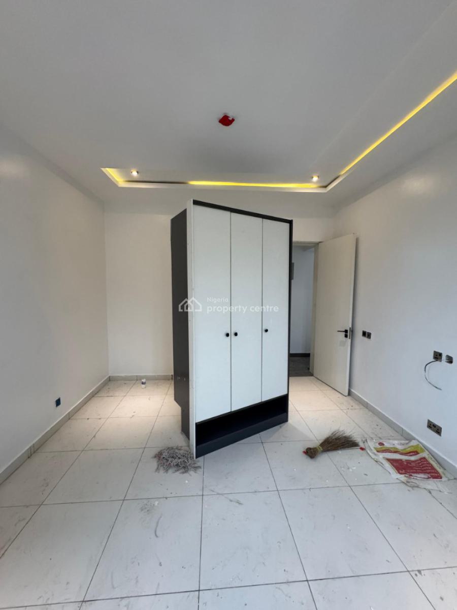 Well Maintained Spacious 1 Bedroom Flat Apartment, Lekki Phase 1 Proper, Lekki Phase 1, Lekki, Lagos, Mini Flat (room and Parlour) for Rent