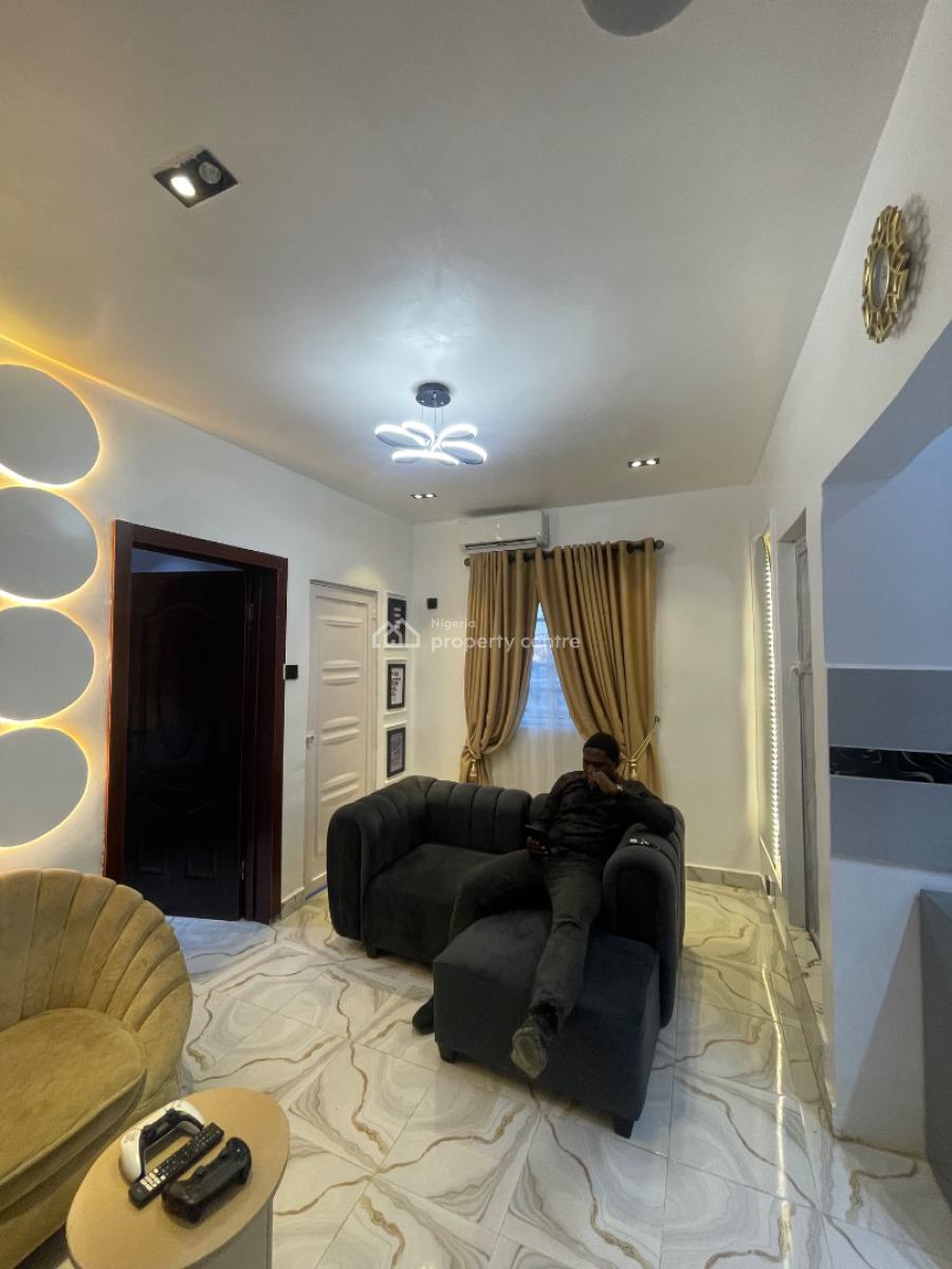 Newly Built Serviced One Bedroom Apartment for Daily Payment, Eyiwuawi Street, Pedro, Gbagada, Lagos, Mini Flat (room and Parlour) Short Let