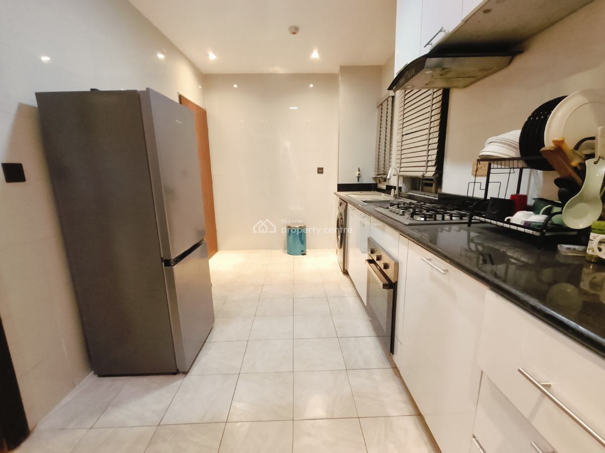 Exquisite 2 Bedroom Apartment, Lekki Phase 1, Lekki, Lagos, Flat / Apartment Short Let