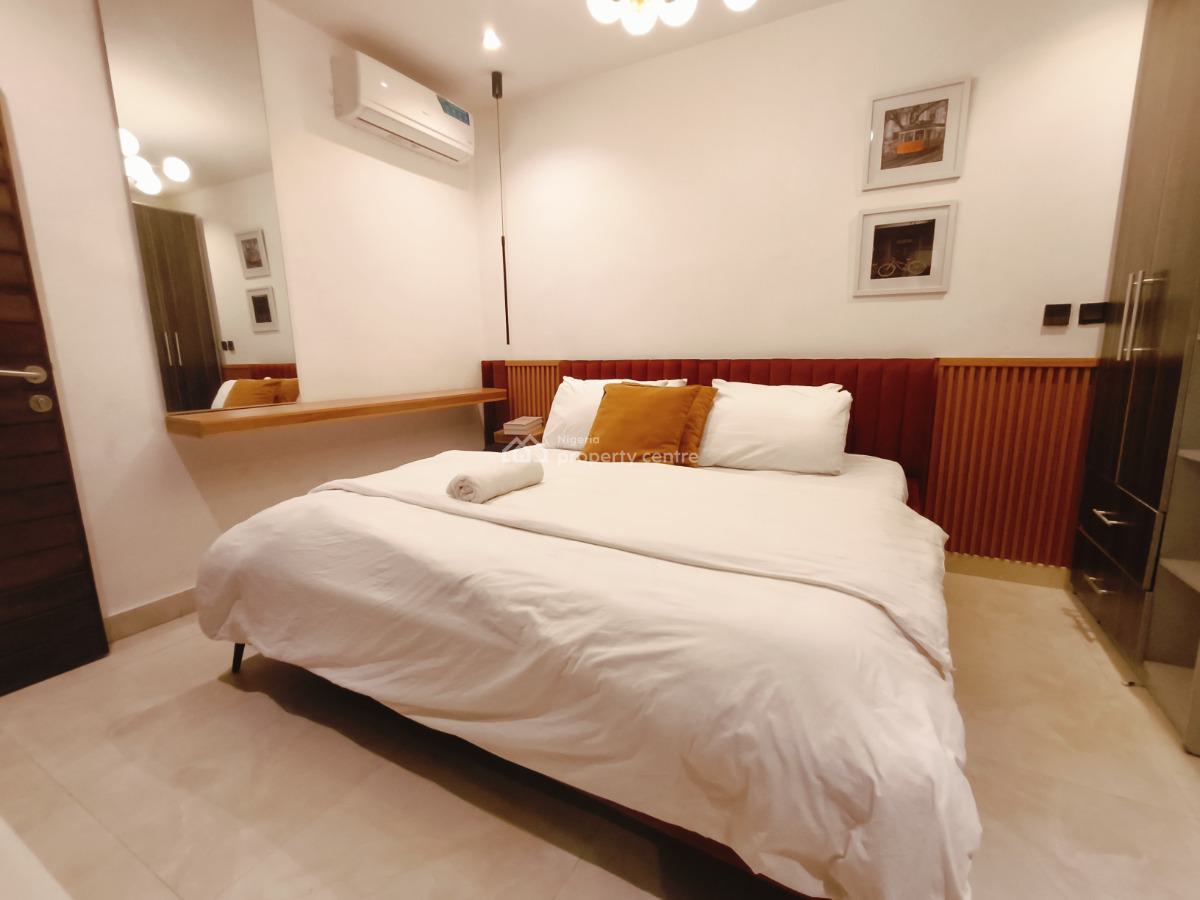 Exquisite 2 Bedroom Apartment, Lekki Phase 1, Lekki, Lagos, Flat / Apartment Short Let