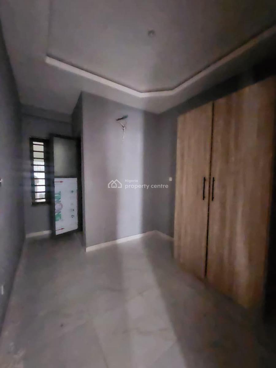 Well Maintained Spacious 2 Bedrooms Apartment, Ikate, Lekki, Lagos, Flat / Apartment for Rent
