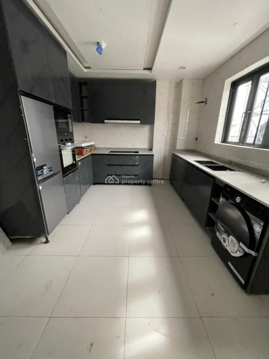 Spacious 2 Bedroom Apartment Suitable for Investment, Lekki Right, Lekki, Lagos, Flat / Apartment for Sale