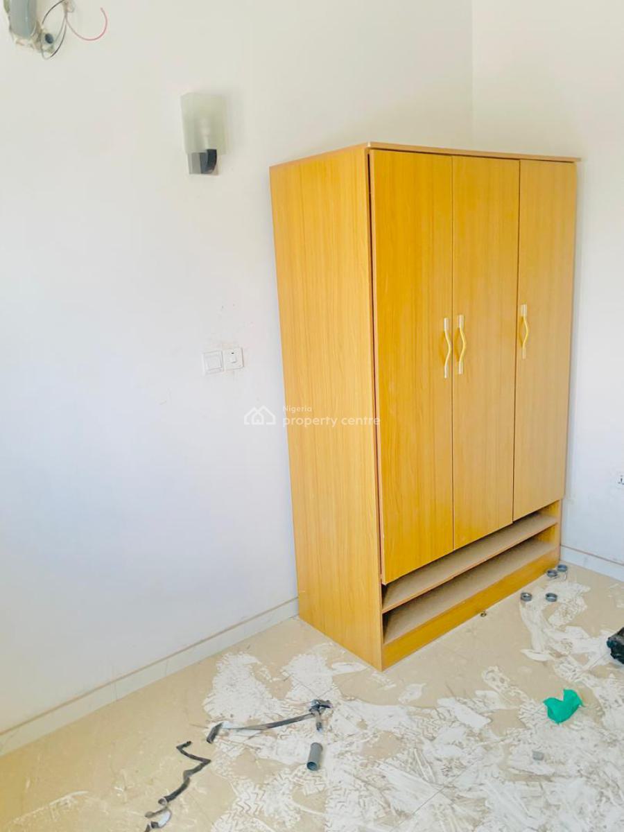 2 Bedrooms Flat, Ngozi Okonjo-iweala Way, Utako, Abuja, Flat / Apartment for Rent