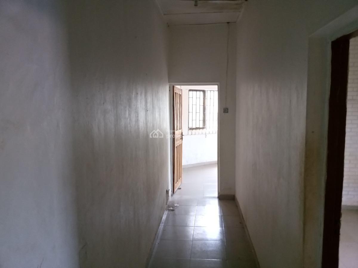 a Nice and Spacious Mini-flat in an Estate, an Estate Near Alagbole Bus Stop, Ojodu, Lagos, Mini Flat (room and Parlour) for Rent