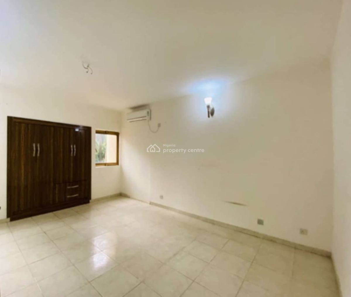 Elegant & Spacious 3 Bedroom with Swimming Pool, Badminton & Lawn Court, Old Ikoyi, Ikoyi, Lagos, Flat / Apartment for Rent