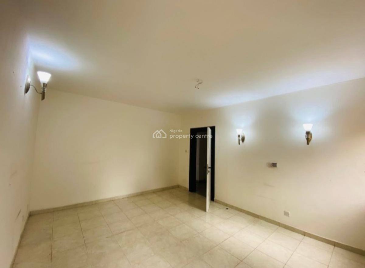 Elegant & Spacious 3 Bedroom with Swimming Pool, Badminton & Lawn Court, Old Ikoyi, Ikoyi, Lagos, Flat / Apartment for Rent