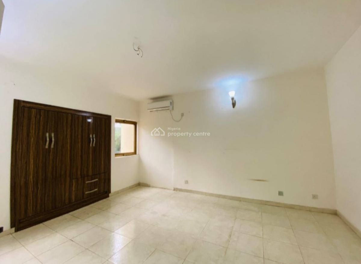 Elegant & Spacious 3 Bedroom with Swimming Pool, Badminton & Lawn Court, Old Ikoyi, Ikoyi, Lagos, Flat / Apartment for Rent