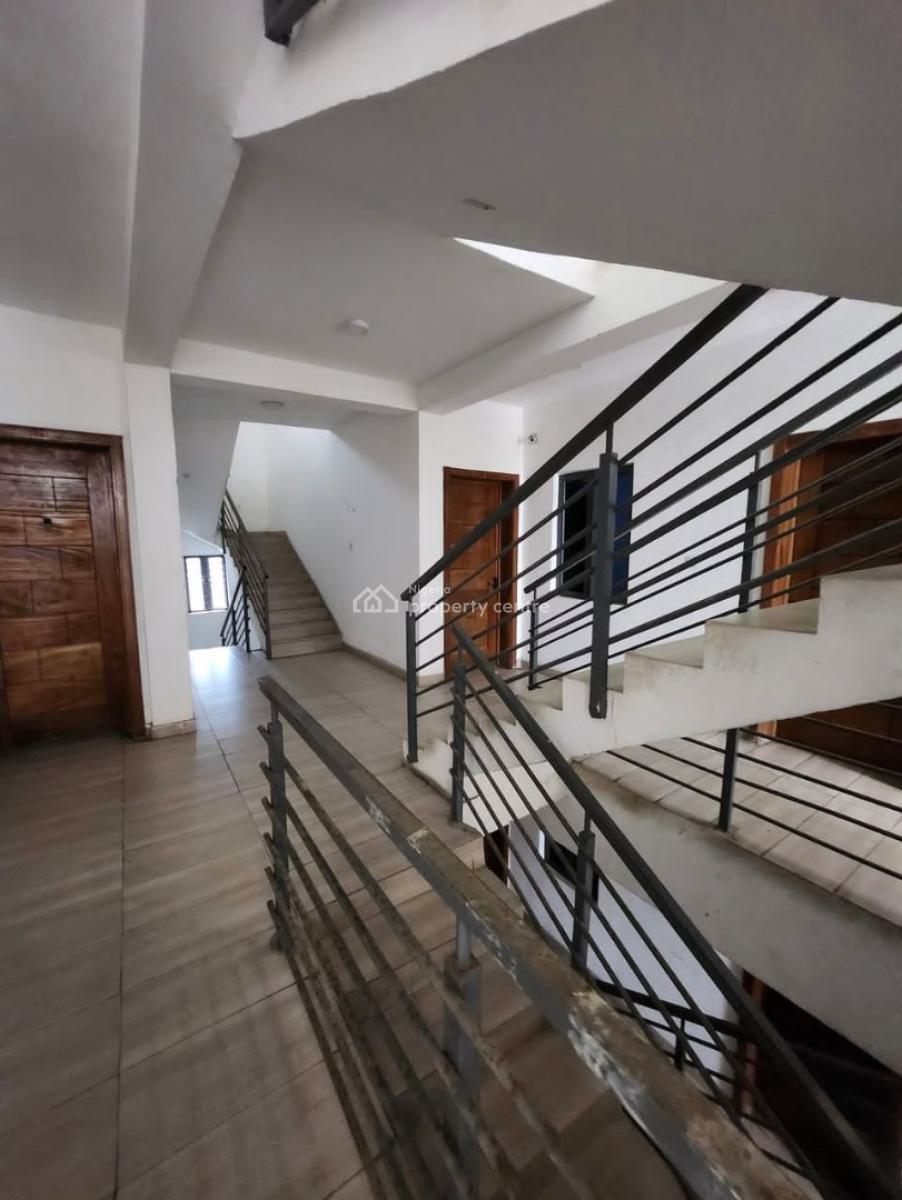 Well Maintained Spacious 2 Bedrooms Apartment, Ikate, Lekki, Lagos, Flat / Apartment for Rent