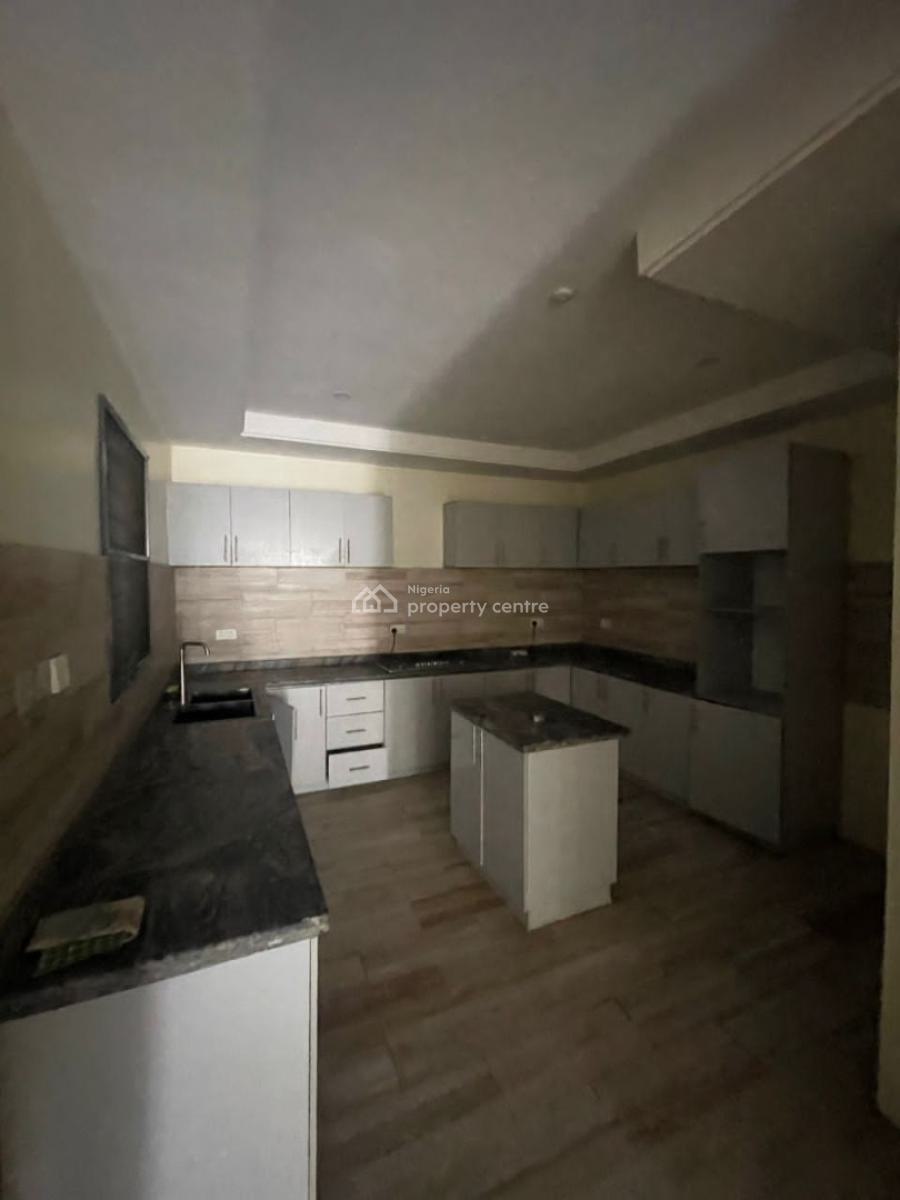Well Maintained Spacious 2 Bedrooms Apartment, Ikate, Lekki, Lagos, Flat / Apartment for Rent