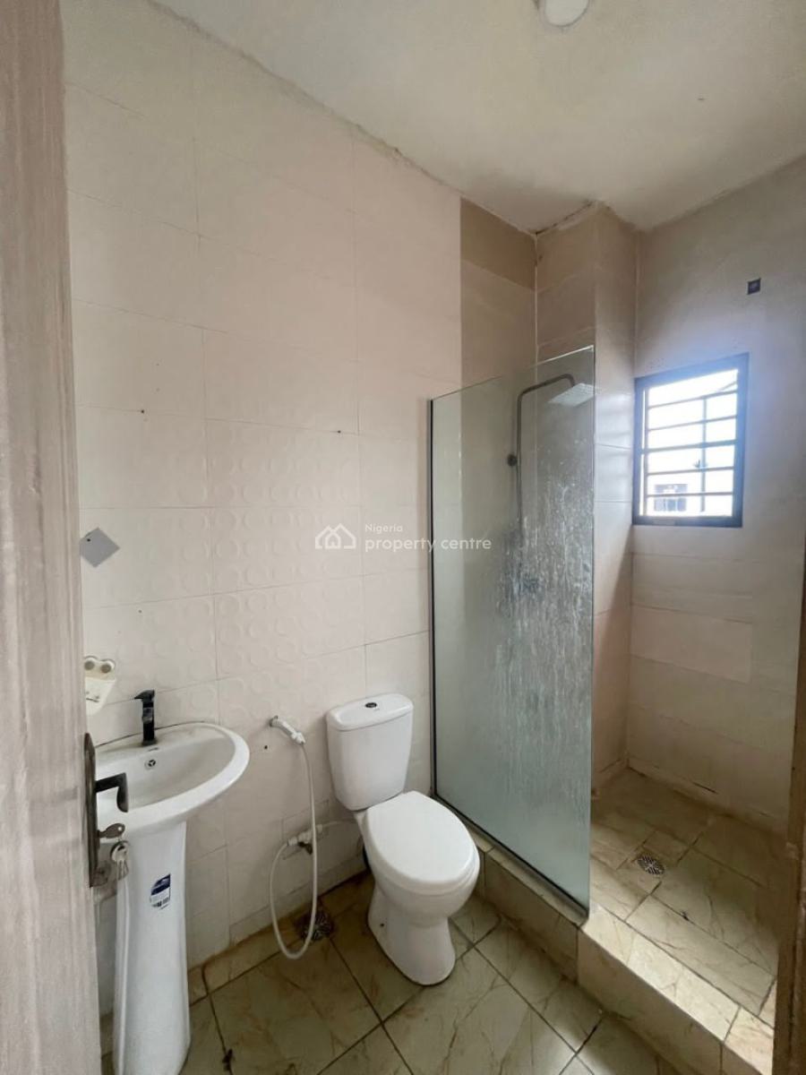 Well Maintained Spacious 2 Bedrooms Apartment, Ikate, Lekki, Lagos, Flat / Apartment for Rent
