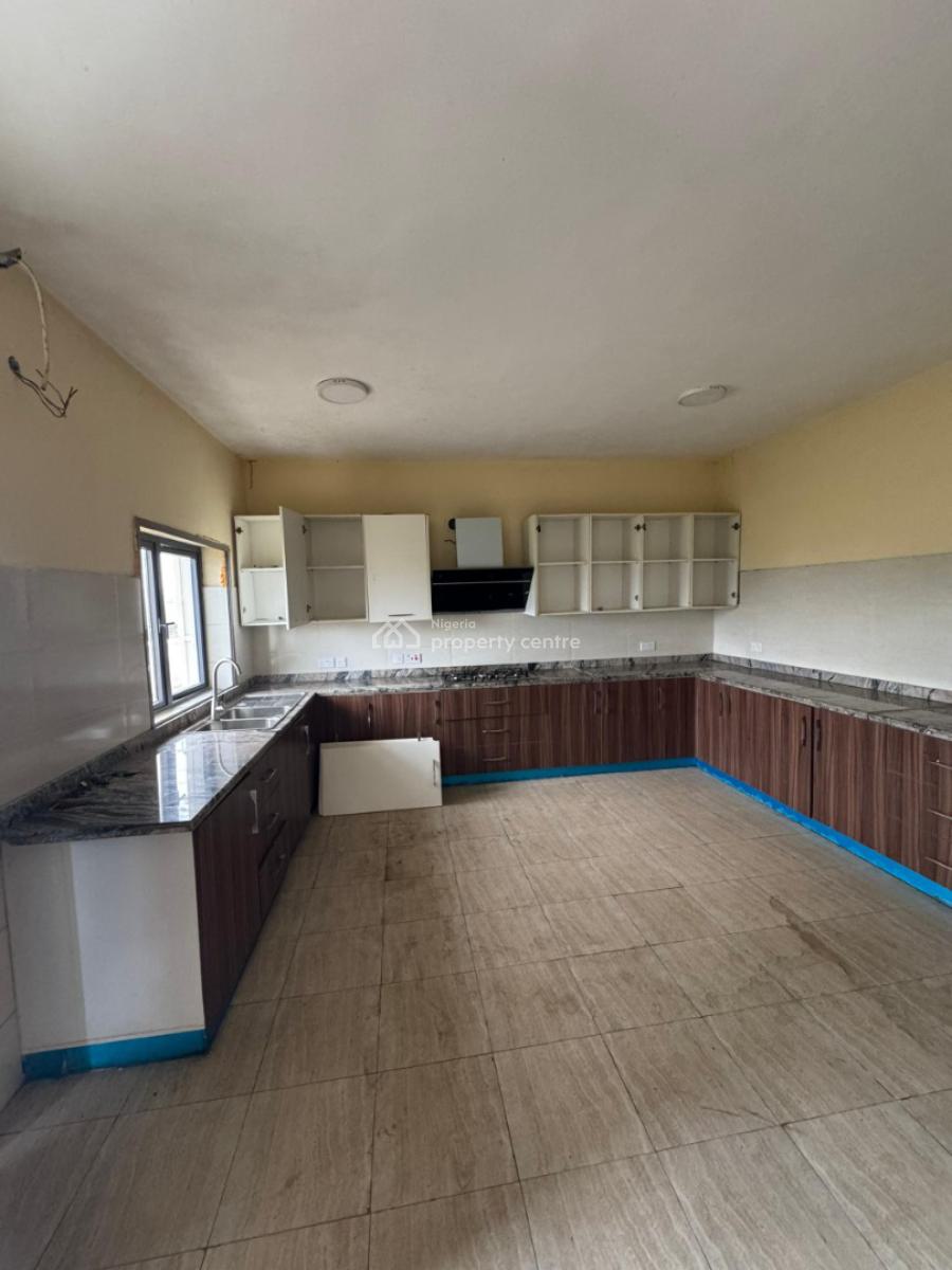 Very Spacious Comfortable 5 Bedrooms Duplex with 2 Rooms Bq, Vgc, Lekki, Lagos, Semi-detached Duplex for Rent