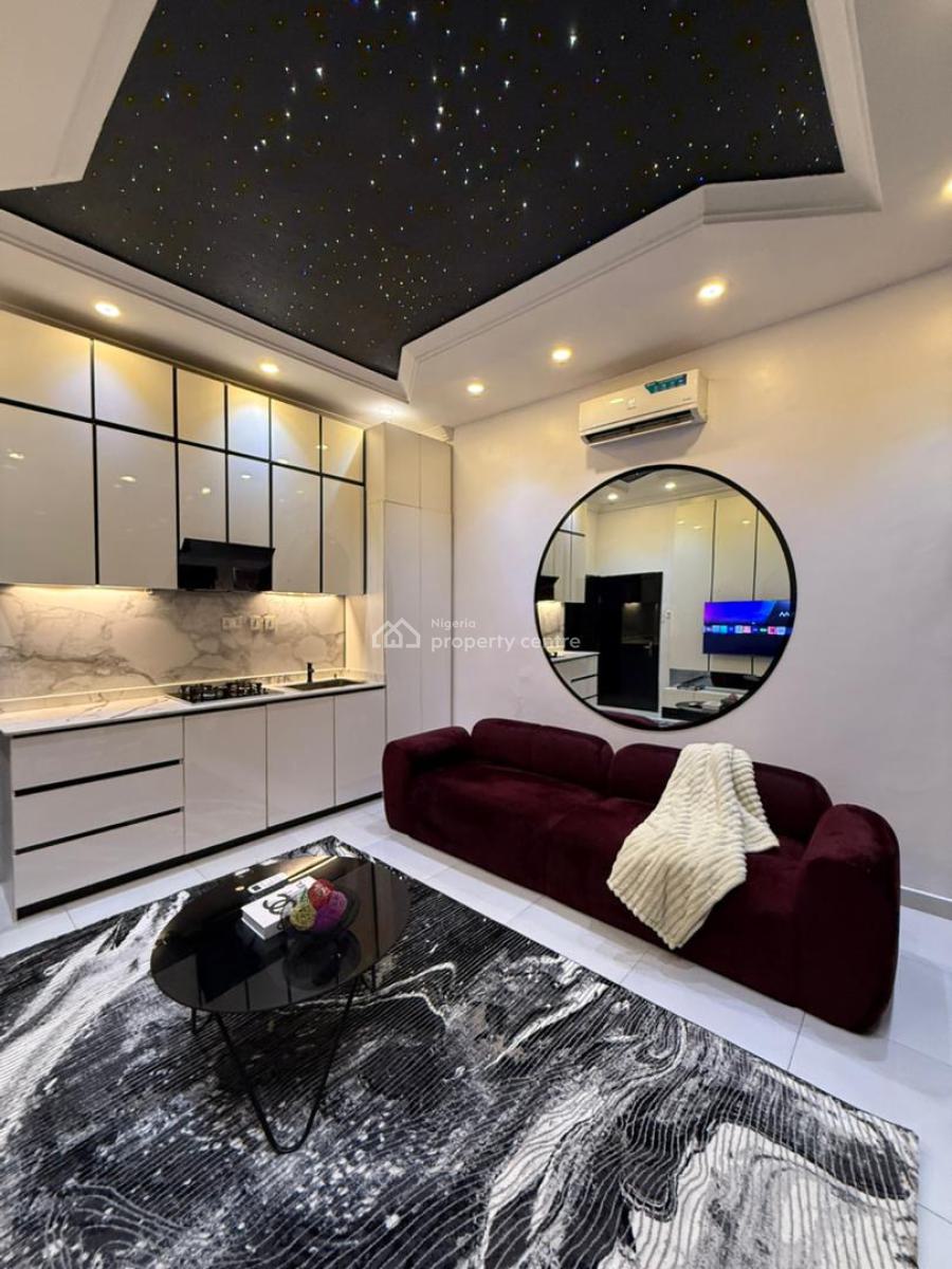 Deluxe 1 Bedroom Bathub Apartment with Red Room, Lekki Phase 2, Lekki, Lagos, Flat / Apartment Short Let