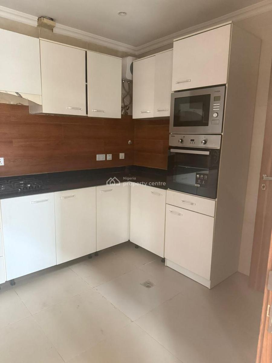 Well-maintained 3-bedroom Maisonette with Bq, Old Ikoyi, Ikoyi, Lagos, Flat / Apartment for Rent