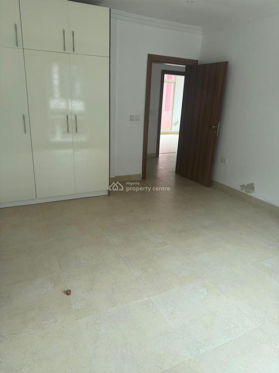 Well-maintained 3-bedroom Maisonette with Bq, Old Ikoyi, Ikoyi, Lagos, Flat / Apartment for Rent