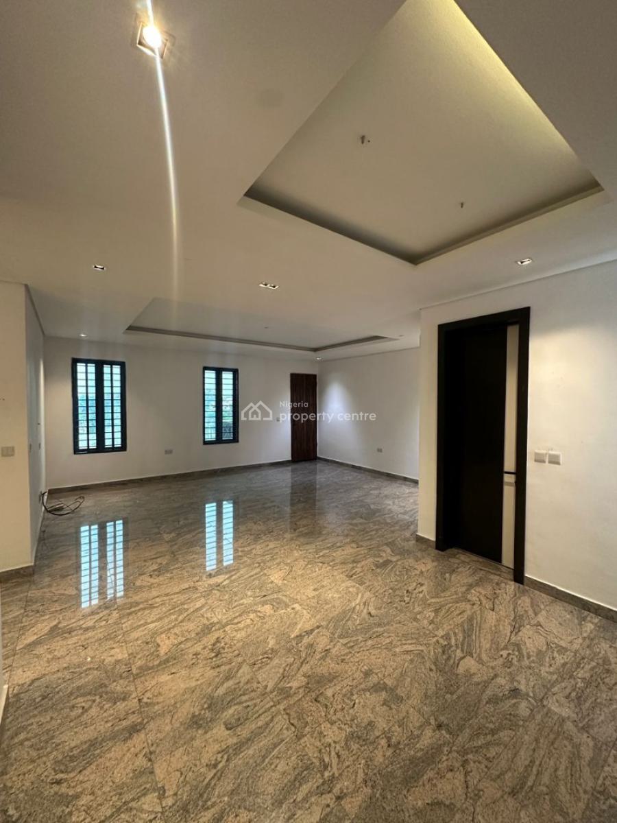 Well-maintained Spacious 3-bedroom Apartment with Bq on The 3rd Floor, Ikoyi, Lagos, Flat / Apartment for Rent
