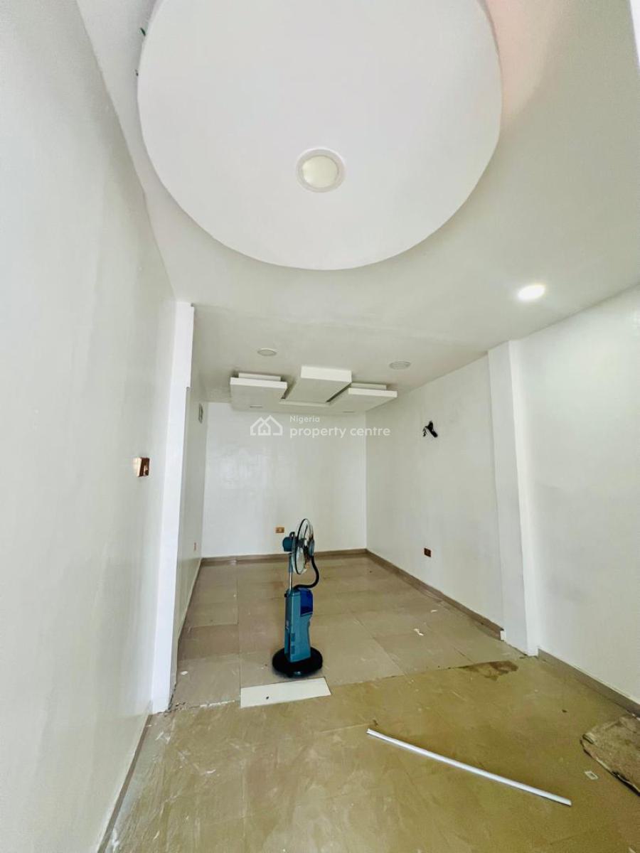 Nice Spacious 75 Square Meters Commercial Office Space, in The at of Lekki Phase One in a Busy Location, Lekki Phase 1, Lekki, Lagos, Office Space for Rent