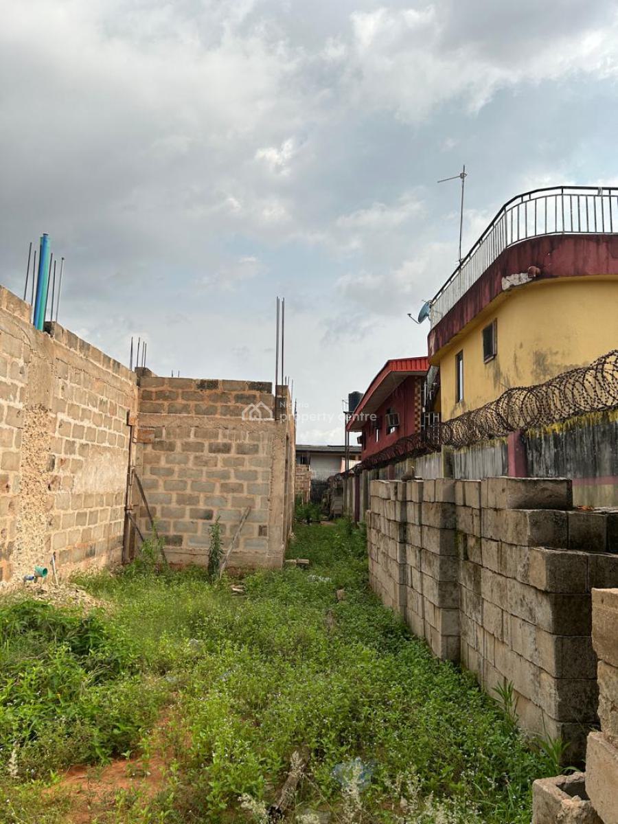 Land with Structure Inside, Guobadia,gra Benin, Benin, Oredo, Edo, Mixed-use Land for Sale