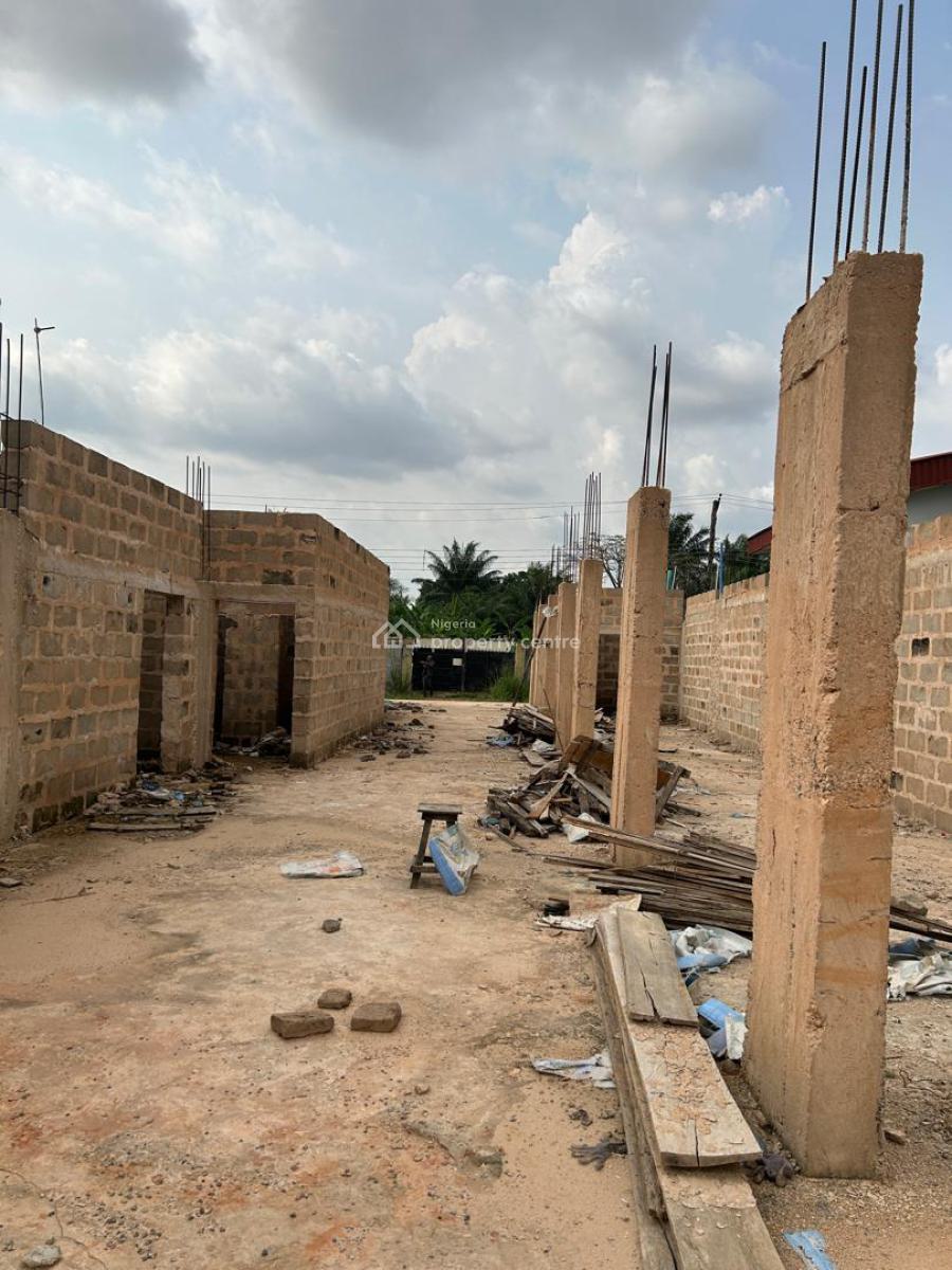 Land with Structure Inside, Guobadia,gra Benin, Benin, Oredo, Edo, Mixed-use Land for Sale