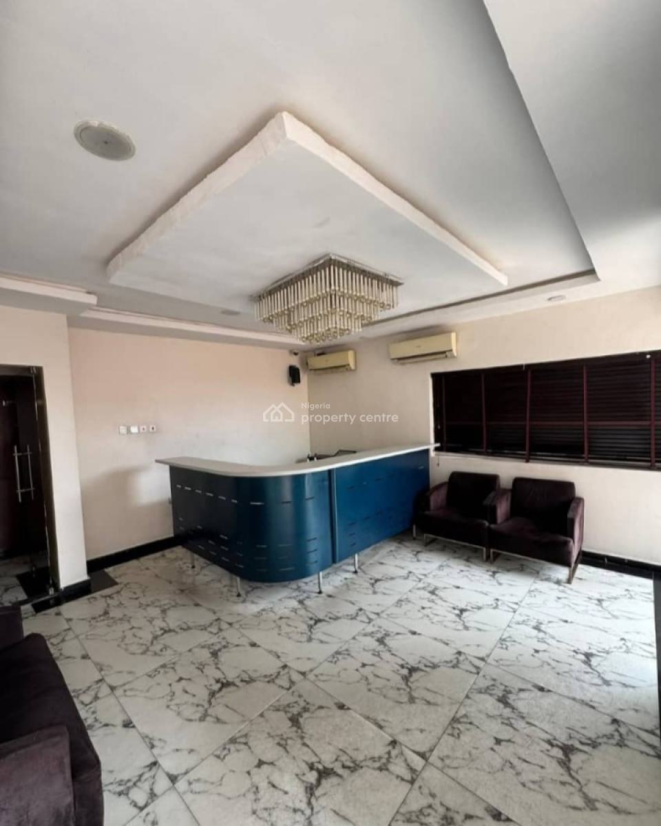 Well Maintained 17rooms Duplex with Swimming Pool, 24hr Power Etc, Lekki Phase 1, Lekki, Lagos, Commercial Property for Rent