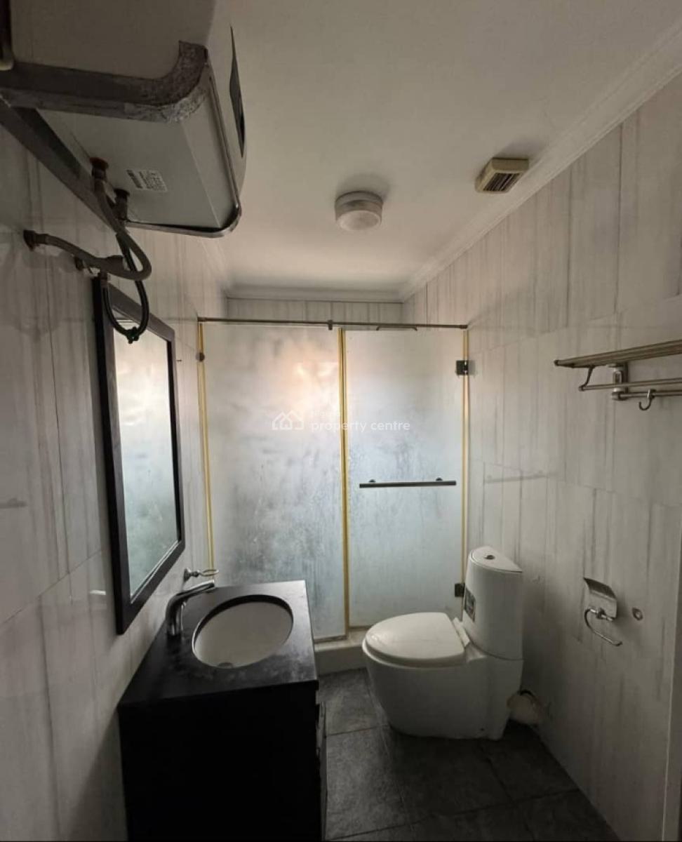 Well Maintained 17rooms Duplex with Swimming Pool, 24hr Power Etc, Lekki Phase 1, Lekki, Lagos, Commercial Property for Rent