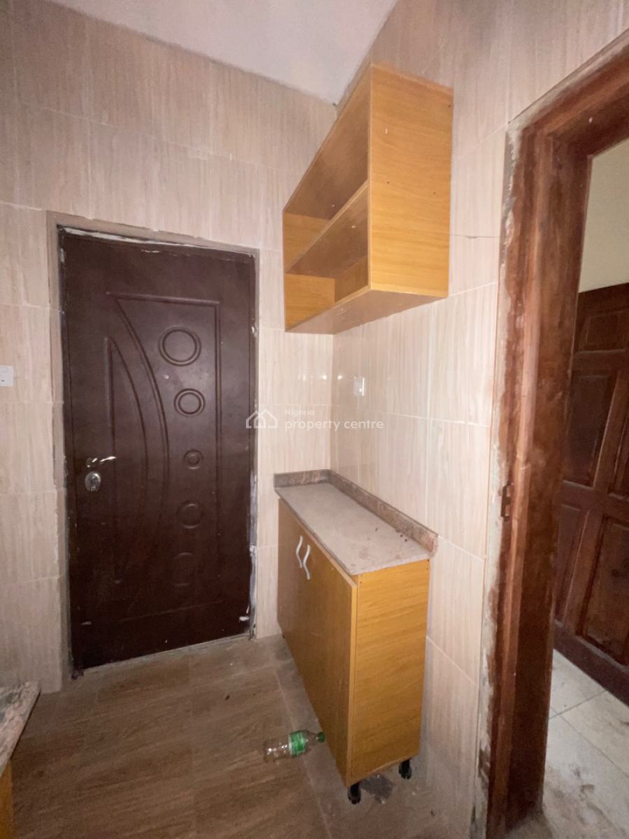 Standard 3 Bedroom Flat with Functional Amenities Suitable for Family, Fashola Estate, Monastery Road., Sangotedo, Ajah, Lagos, Residential Land for Rent