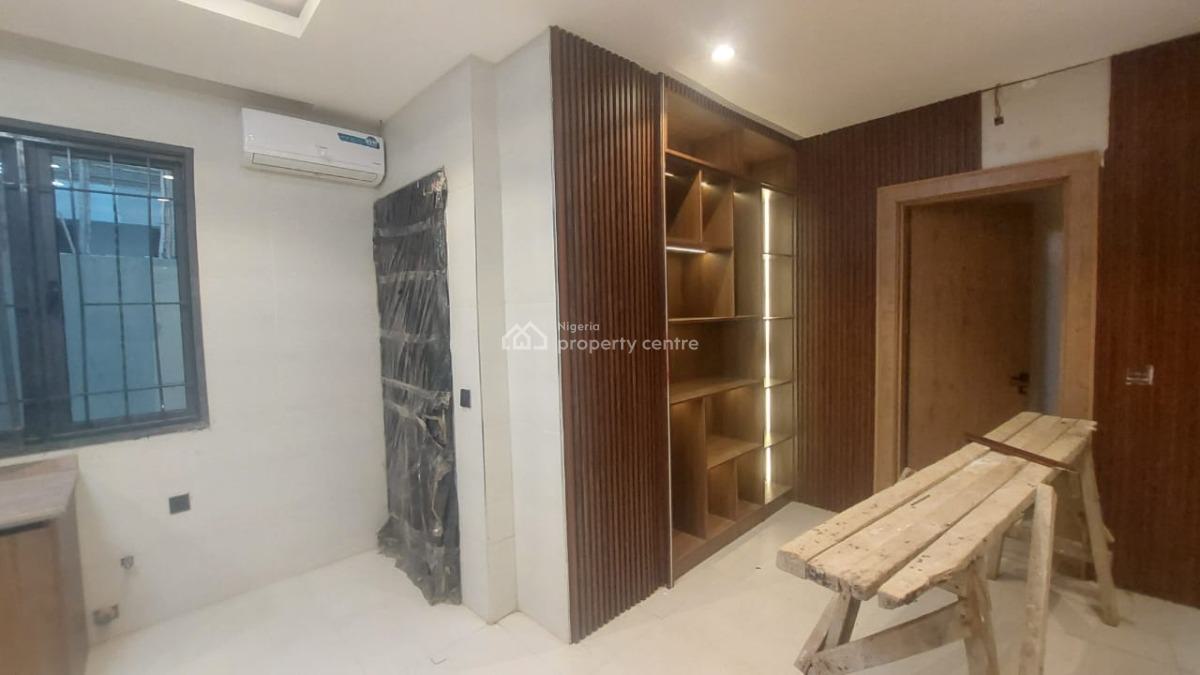 Tastefully Finished 4-bedroom Terraced Duplex with Chalet and Bqs, Asokoro District, Abuja, Terraced Duplex for Rent