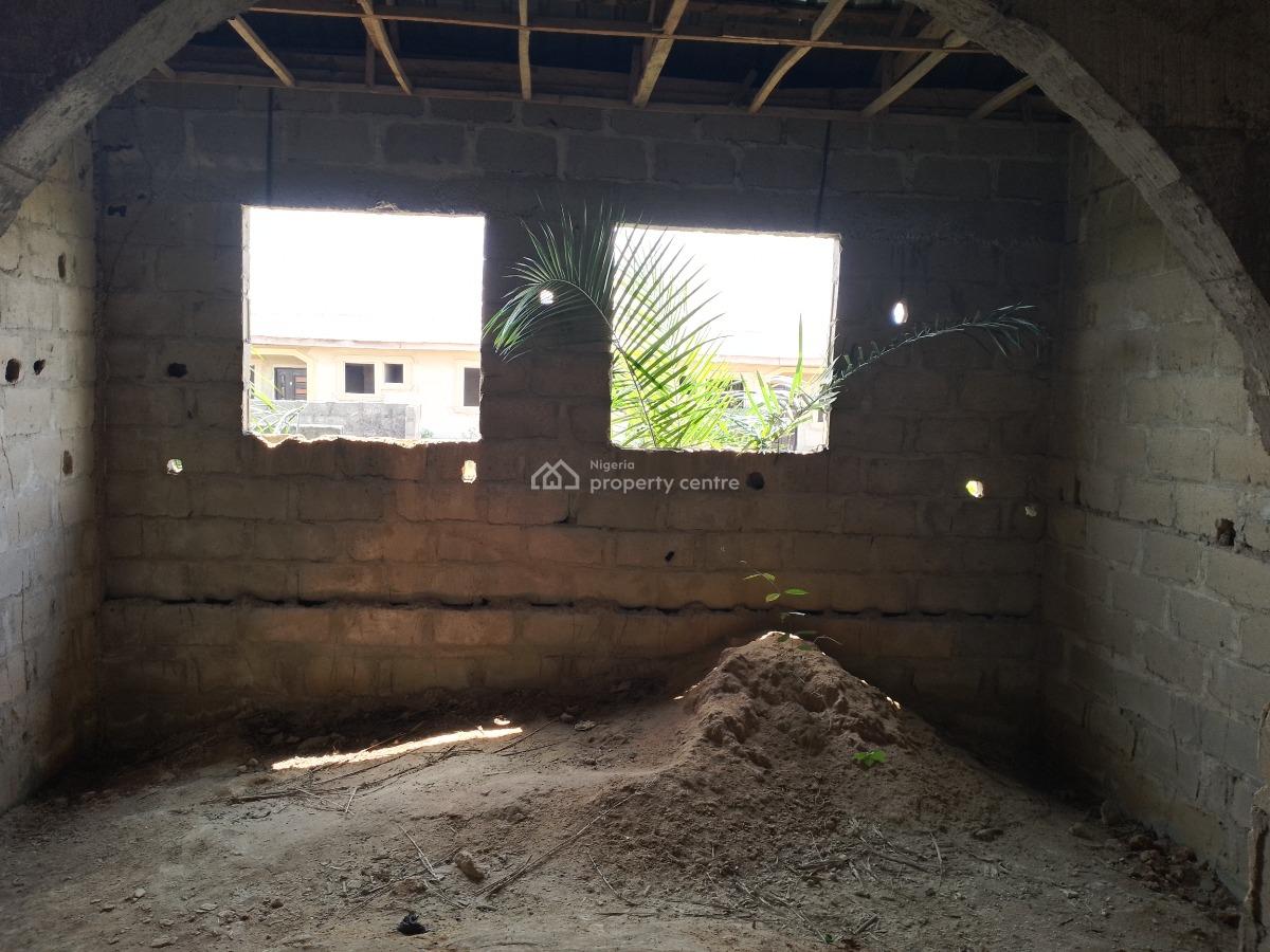 4 Bedroom Bungalow, Blue Roof Off Oreta Road, Igbogbo, Ikorodu, Lagos, Detached Bungalow for Sale