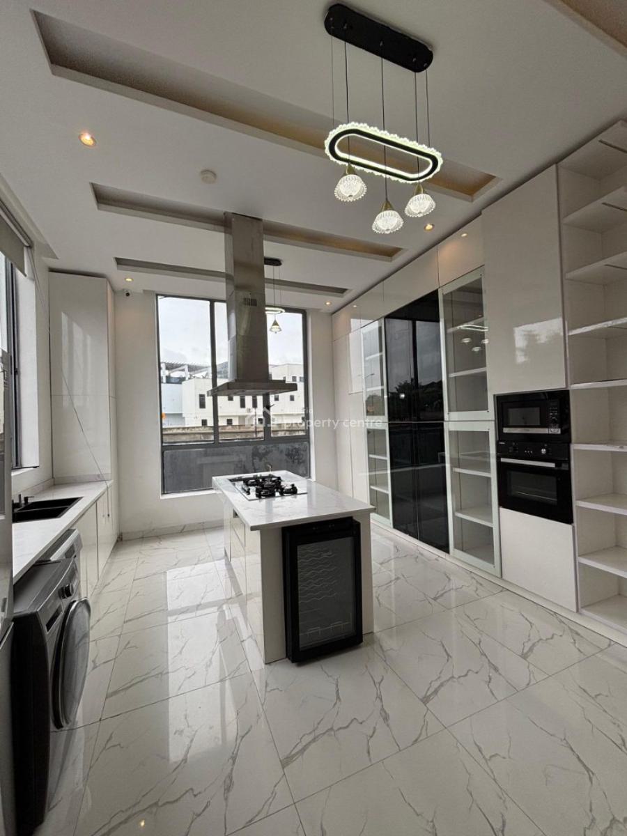5 Bedroom, Pinnock Beach Estate, Osapa, Lekki, Lagos, Detached Duplex for Sale
