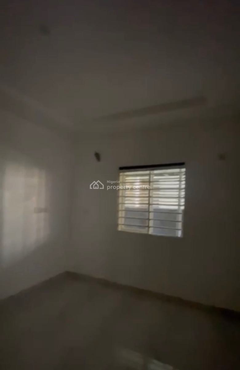 Luxury Clean 3 Bedroom Flat + Tarred Road, Brains and Hammer City, Life Camp, Abuja, House for Rent