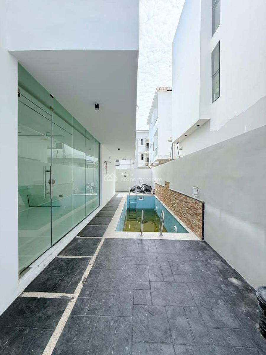 Spacious 5bedroom Fully Detached House with Pool and Bq, Lekki Phase 1, Lekki, Lagos, Detached Duplex for Sale