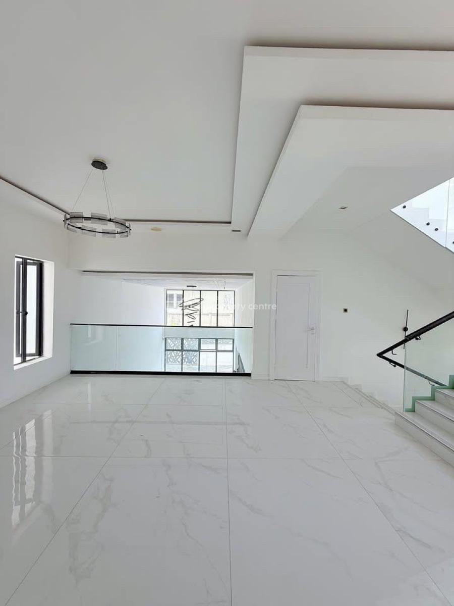 Spacious 5bedroom Fully Detached House with Pool and Bq, Lekki Phase 1, Lekki, Lagos, Detached Duplex for Sale