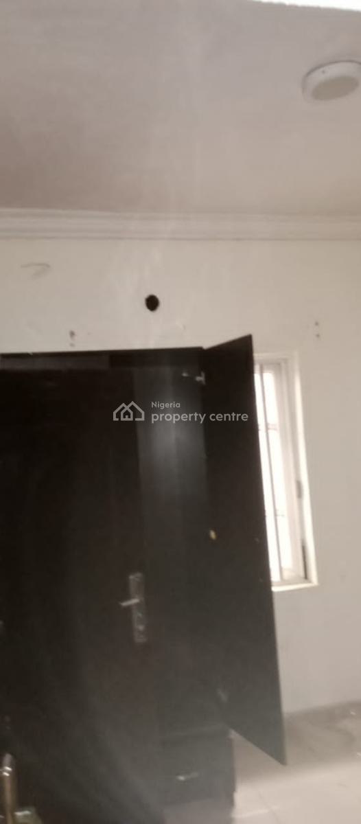 Spacious 3 Bedroom Flat with All Room En- Suite, Water Heater, Cctv,, Off Adebowale Street,  Ojodu Berger, Ojodu, Lagos, Flat / Apartment for Rent