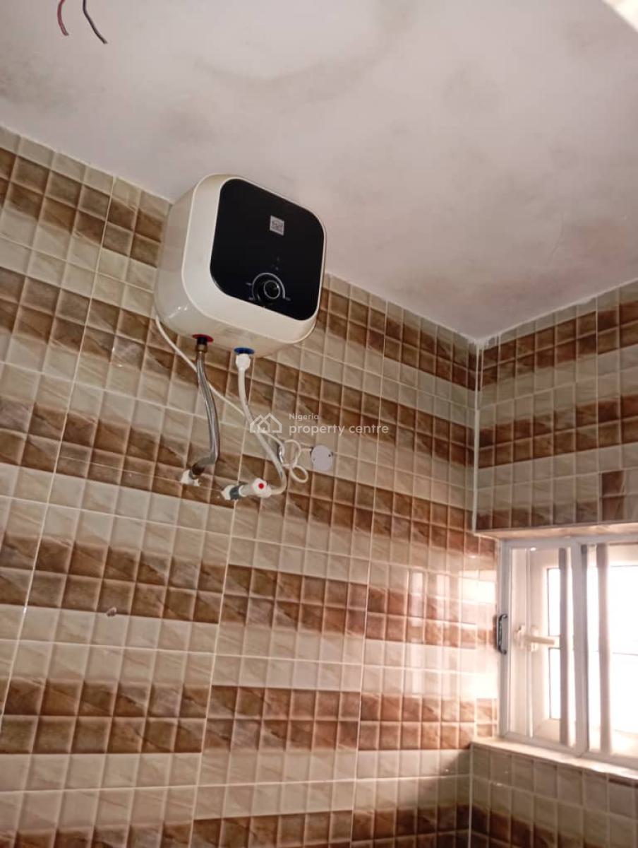 Spacious 3 Bedroom Flat Upstairs,  Room En- Suite, Water Heater, Cctv,, Off Adebowale Street,  Ojodu Berger, Ojodu, Lagos, Flat / Apartment for Rent