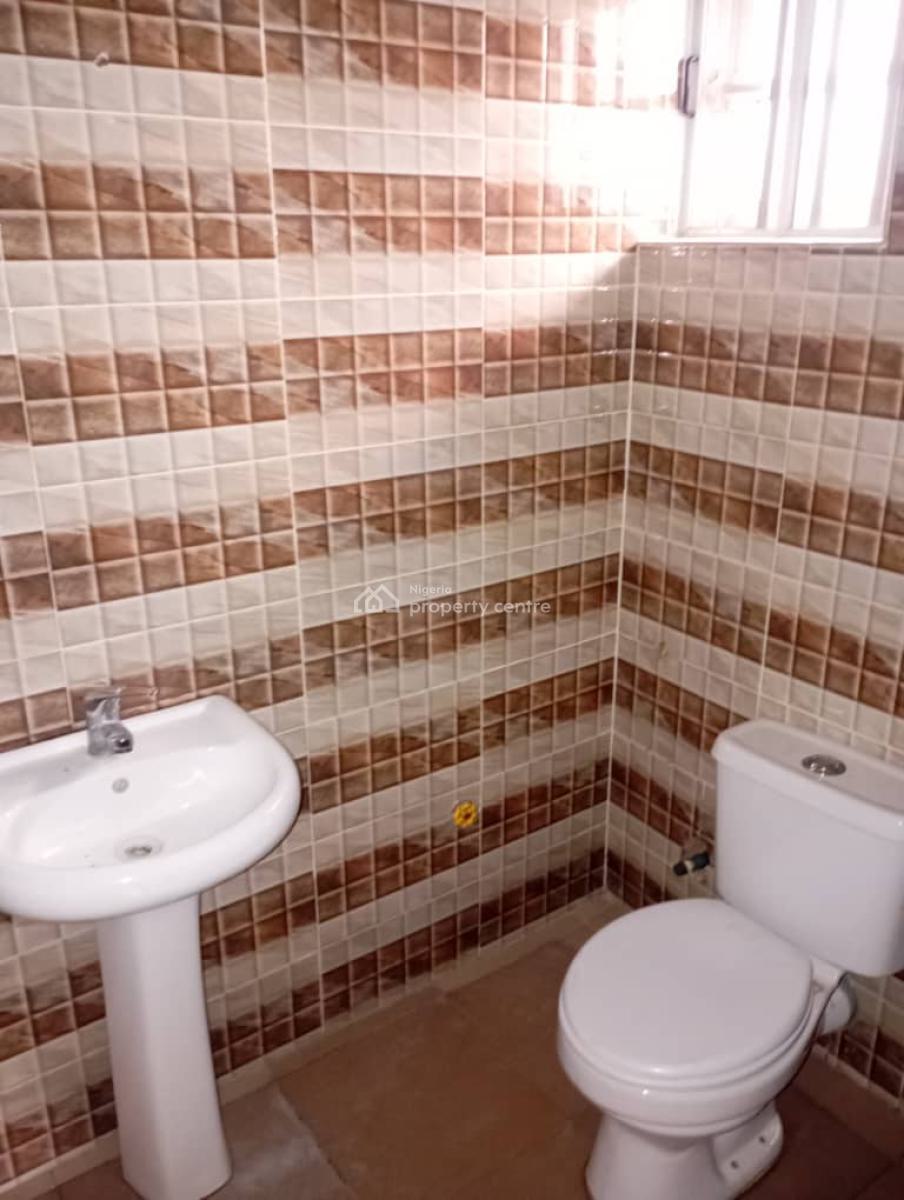 Spacious 3 Bedroom Flat Upstairs,  Room En- Suite, Water Heater, Cctv,, Off Adebowale Street,  Ojodu Berger, Ojodu, Lagos, Flat / Apartment for Rent