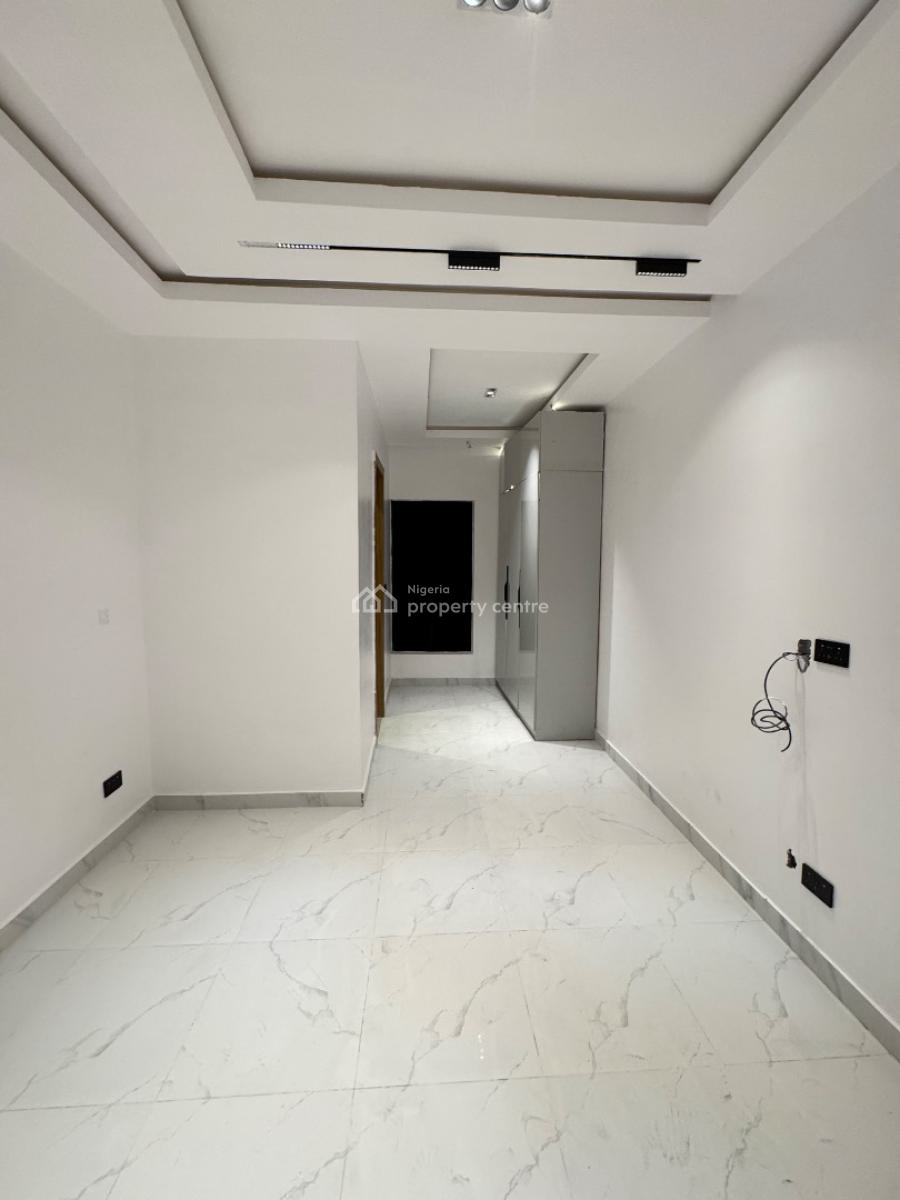 Spacious 4bedroom Terrace Duplex with Bq and Pool, Lekki Phase 1, Lekki, Lagos, Terraced Duplex for Sale