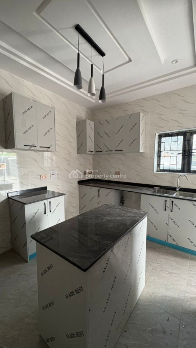 Self Compound 4-bedroom Duplex with Bq, Kolapo Ishola Gra, Akobo, Ibadan, Oyo, Semi-detached Duplex for Rent