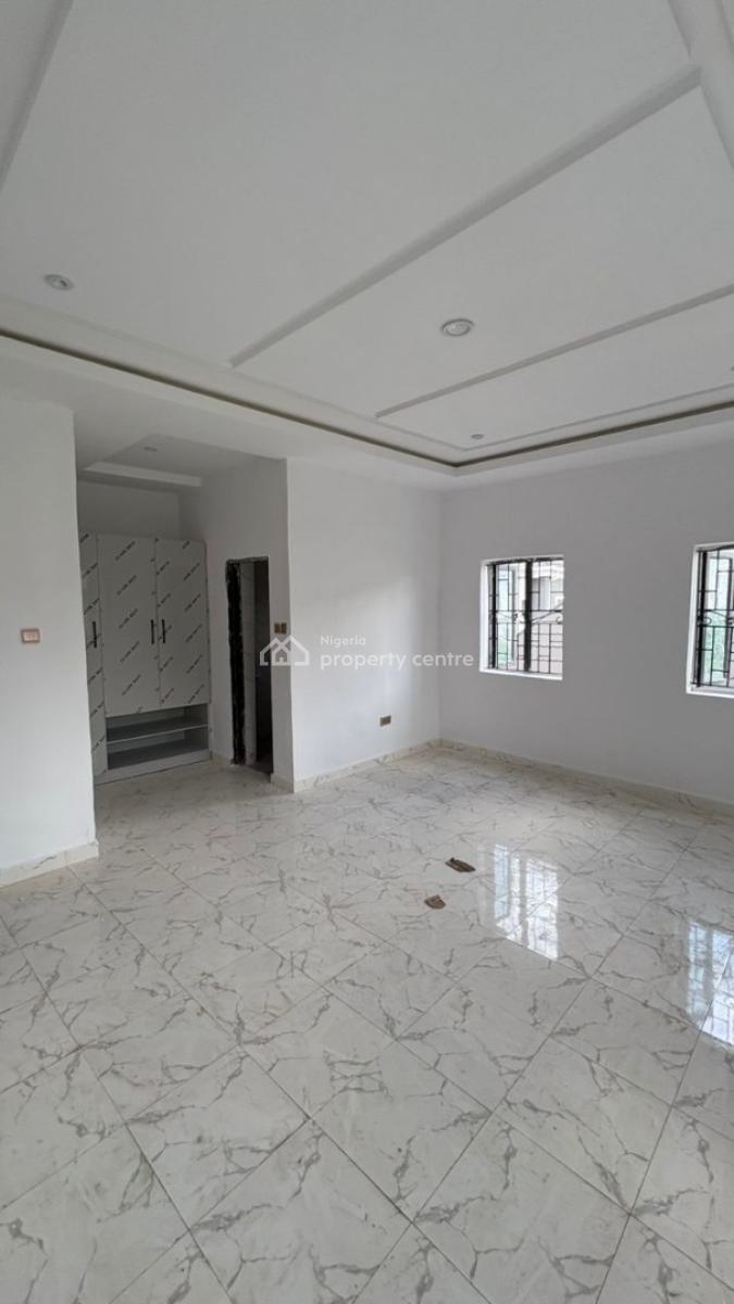 Self Compound 4-bedroom Duplex with Bq, Kolapo Ishola Gra, Akobo, Ibadan, Oyo, Semi-detached Duplex for Rent