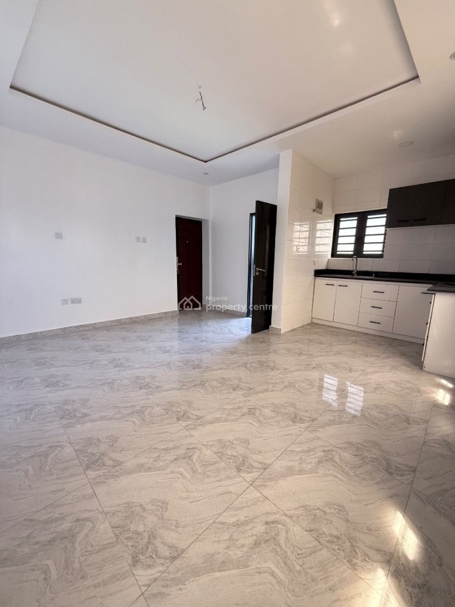 1 Bedroom Apartment, Ologolo, Lekki, Lagos, Mini Flat (room and Parlour) for Sale