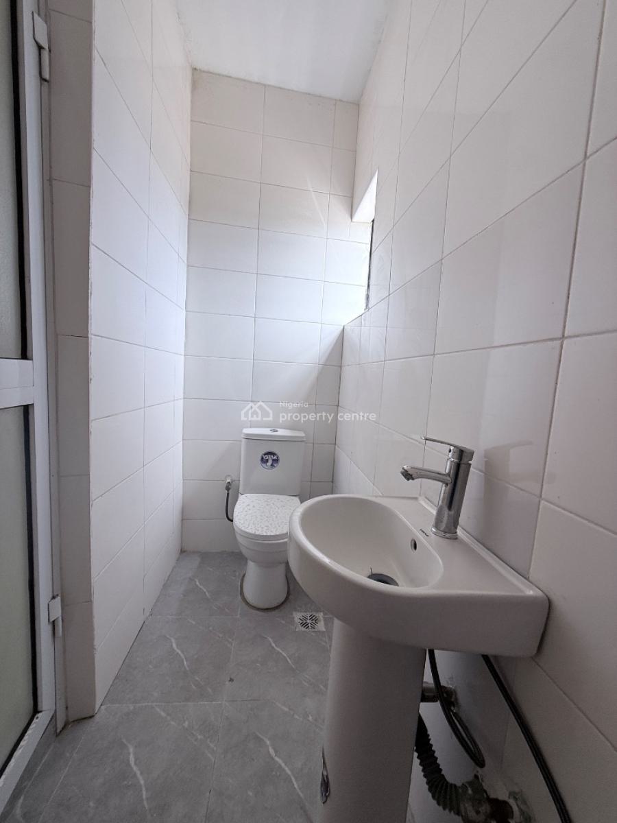 1 Bedroom Apartment, Ologolo, Lekki, Lagos, Mini Flat (room and Parlour) for Sale