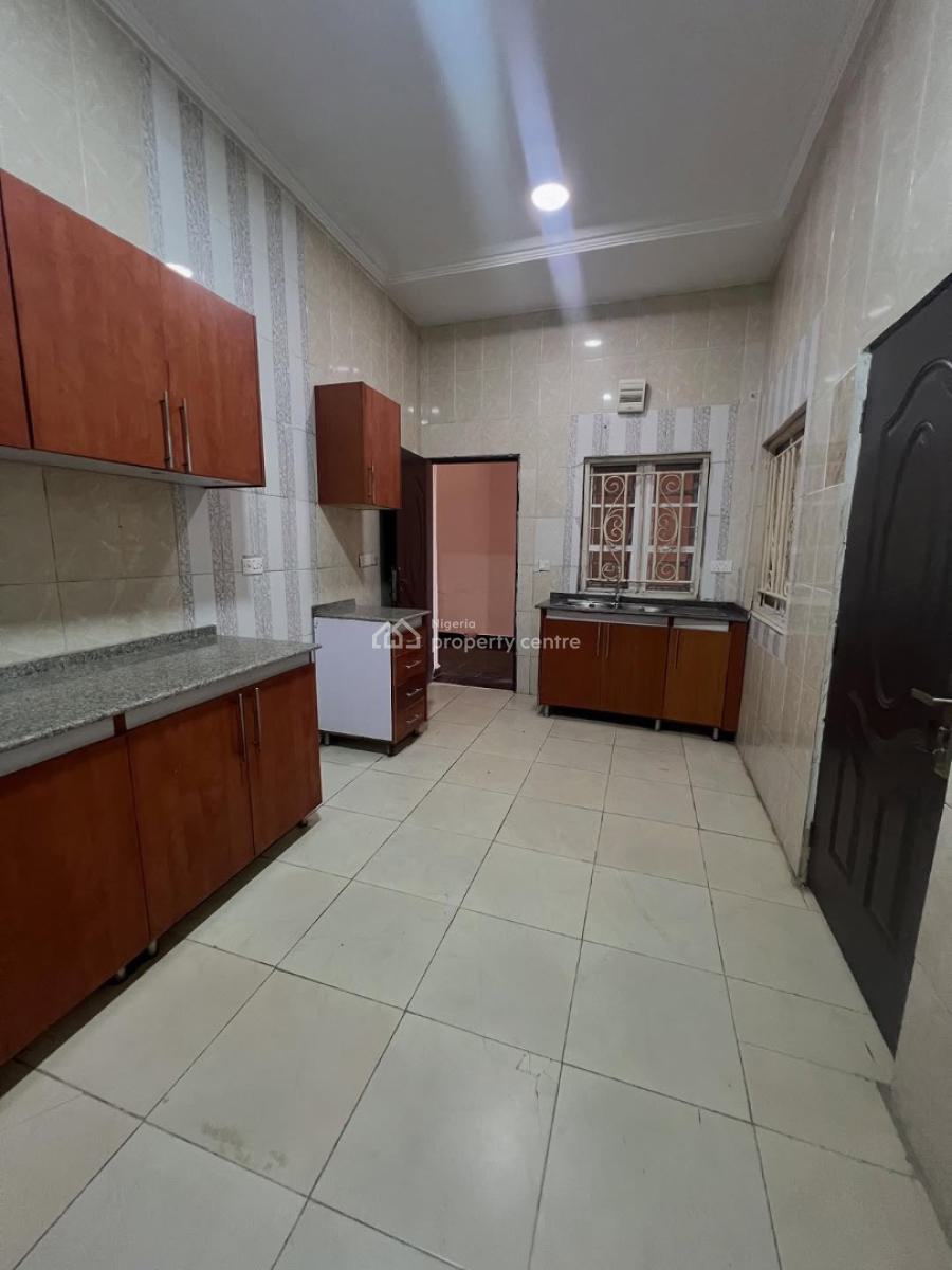 3 Bedroom Apartment with a Bq, Wuye, Abuja, Flat / Apartment for Rent