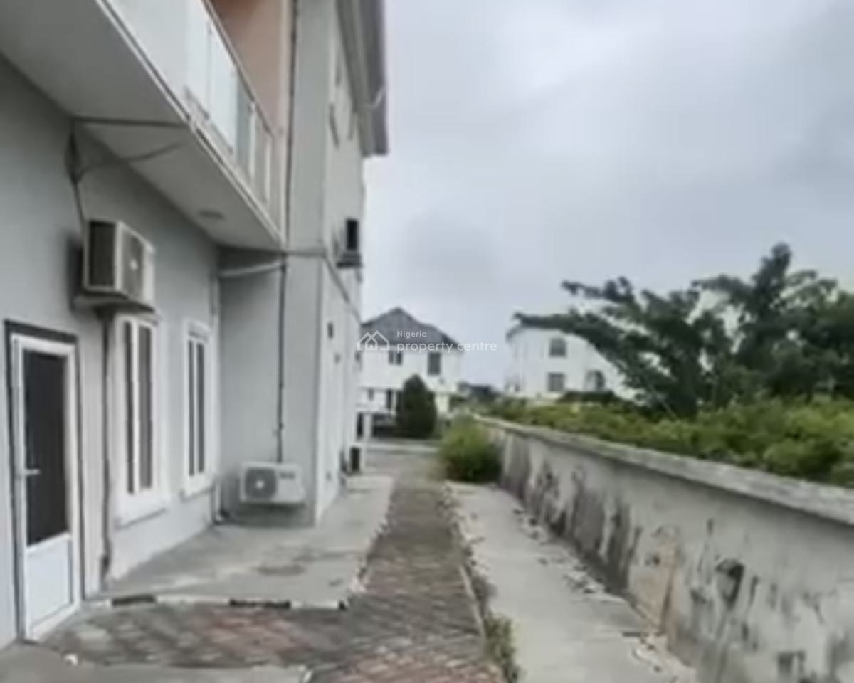 5 Bedroom Duplex Distress, Royal Garden Estate, Ajah, Lagos, Detached Duplex for Sale