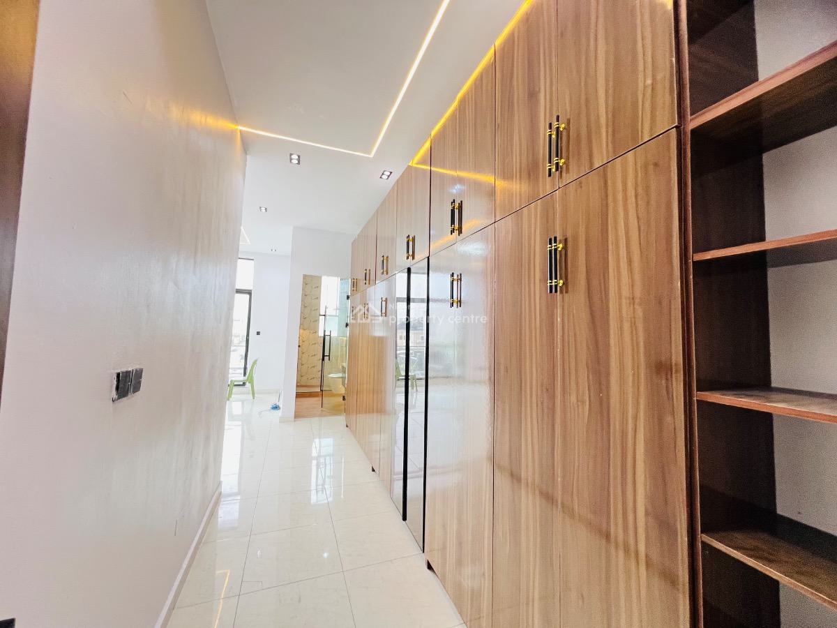 4bedroom Semi Detached with Bq, Ikota, Lekki, Lagos, Semi-detached Duplex for Sale