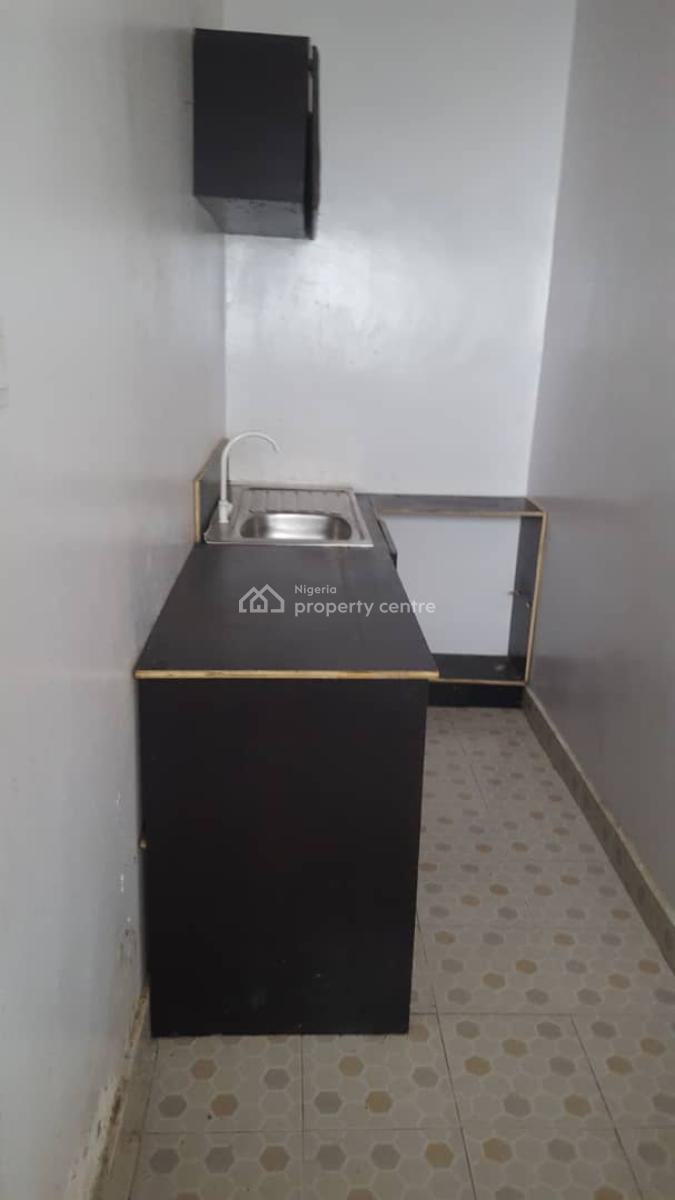 Mini Flat, Lekki County, Ikota, Lekki, Lagos, Mini Flat (room and Parlour) for Rent