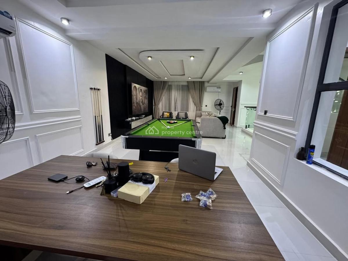 Dee_short New Beautiful 5 Bedroom Duplex + 1 Bedroom Bq Apartment, Lekki Phase 1, Lekki, Lagos, Flat / Apartment Short Let