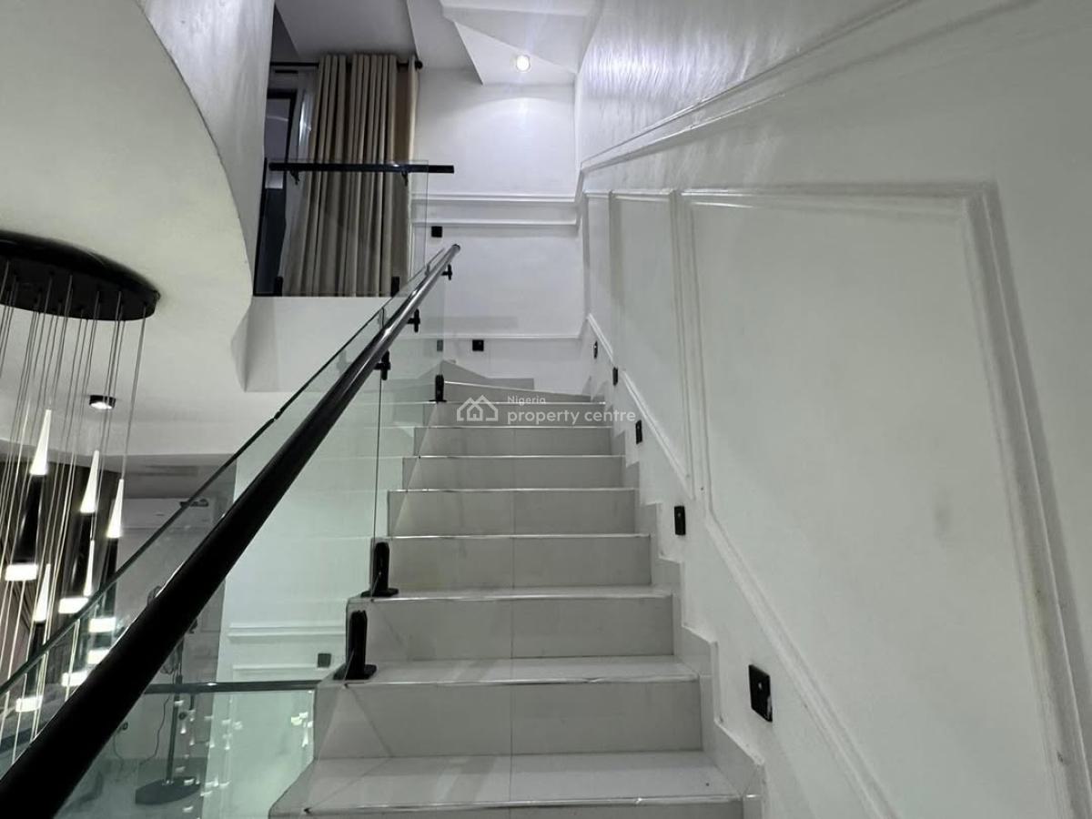 Dee_short New Beautiful 5 Bedroom Duplex + 1 Bedroom Bq Apartment, Lekki Phase 1, Lekki, Lagos, Flat / Apartment Short Let