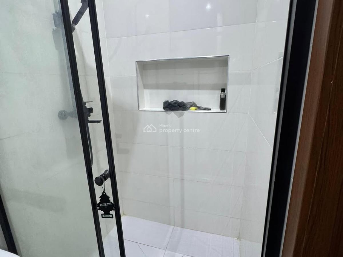 Dee_short New Beautiful 5 Bedroom Duplex + 1 Bedroom Bq Apartment, Lekki Phase 1, Lekki, Lagos, Flat / Apartment Short Let