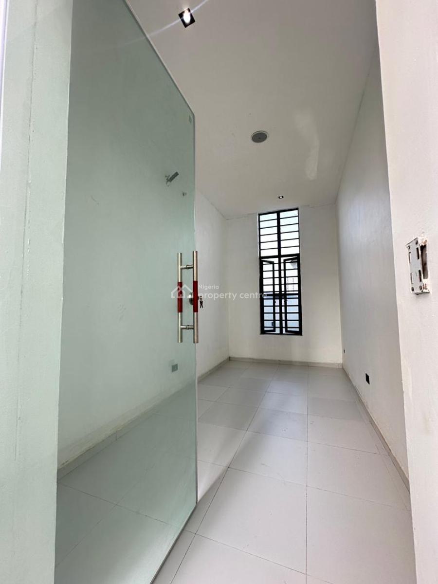 Exquisite Spacious 5 Bedroom Fully Detached Duplex with Bq, Chevron, Lekki, Lagos, Detached Duplex for Sale