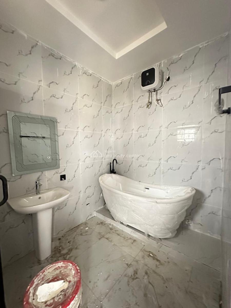 Very Spacious Exquisite Luxury 4 Bedroom Self Compound Terrace Duplex, Vgc, Lekki, Lagos, Terraced Duplex for Sale
