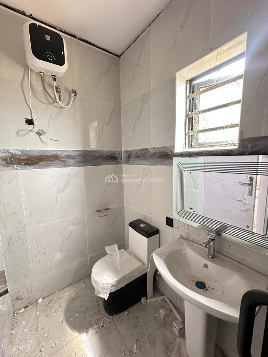 Very Spacious Exquisite Luxury 4 Bedroom Self Compound Terrace Duplex, Vgc, Lekki, Lagos, Terraced Duplex for Sale